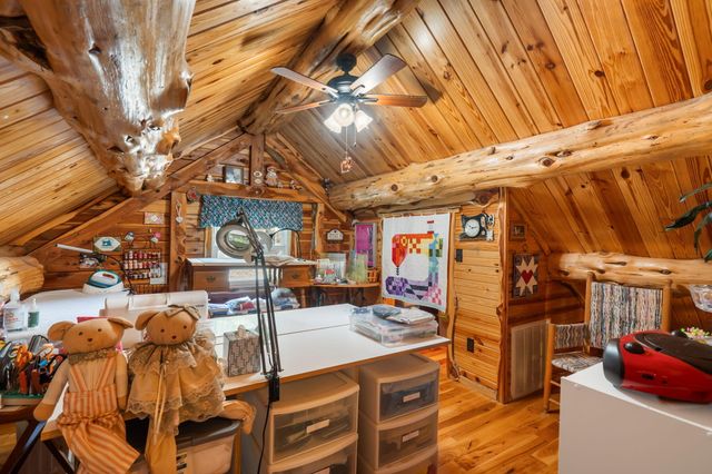 10 Baywood Circle, Branson West, MO 65737