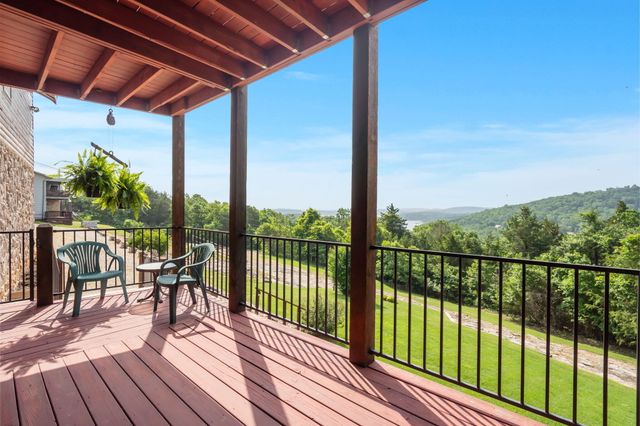 10 Baywood Circle, Branson West, MO 65737