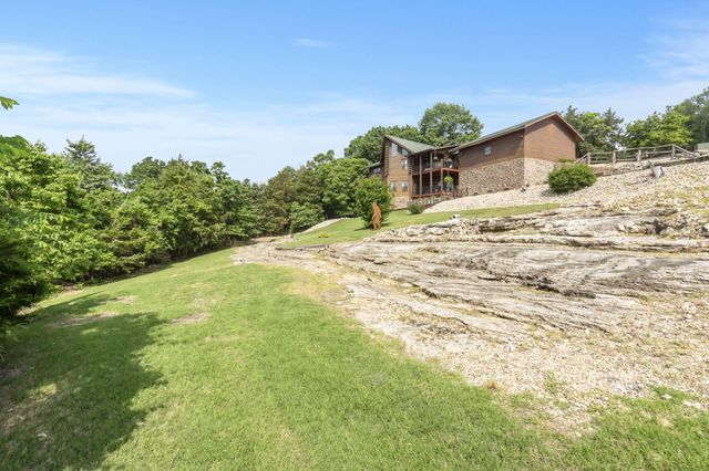 10 Baywood Circle, Branson West, MO 65737