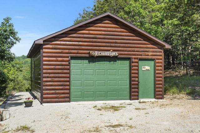 10 Baywood Circle, Branson West, MO 65737