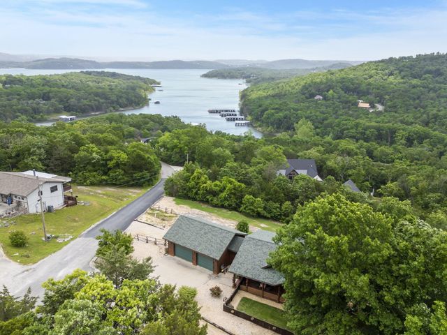 10 Baywood Circle, Branson West, MO 65737