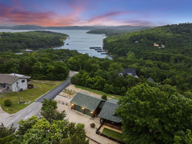 10 Baywood Circle, Branson West, MO 65737