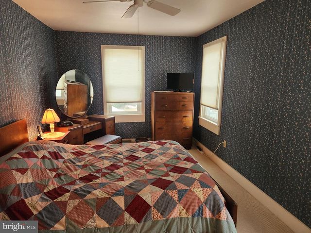 123 N 11TH ST, Akron, PA 17501