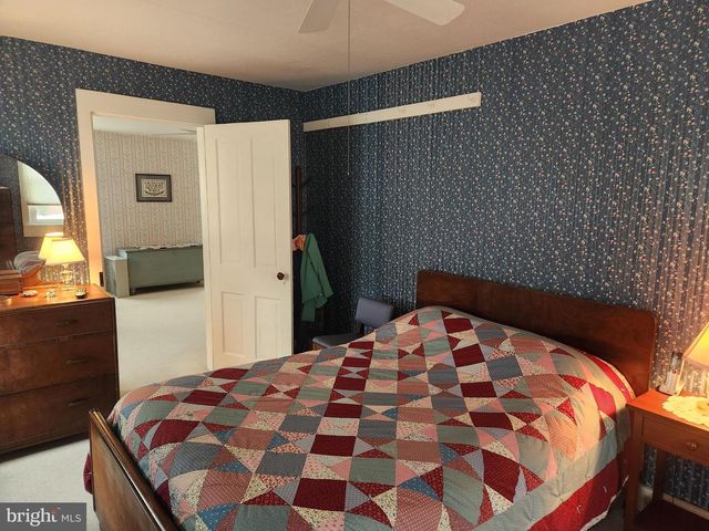 123 N 11TH ST, Akron, PA 17501