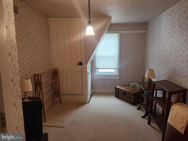 123 N 11TH ST, Akron, PA 17501