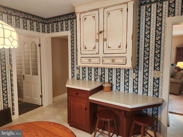 123 N 11TH ST, Akron, PA 17501