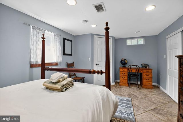 1252 CREEK DR, Annapolis, MD 21403