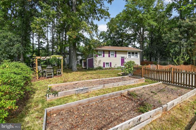 1252 CREEK DR, Annapolis, MD 21403