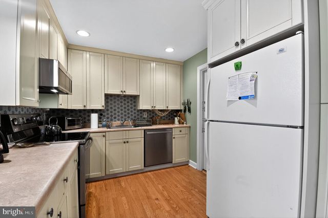 1252 CREEK DR, Annapolis, MD 21403