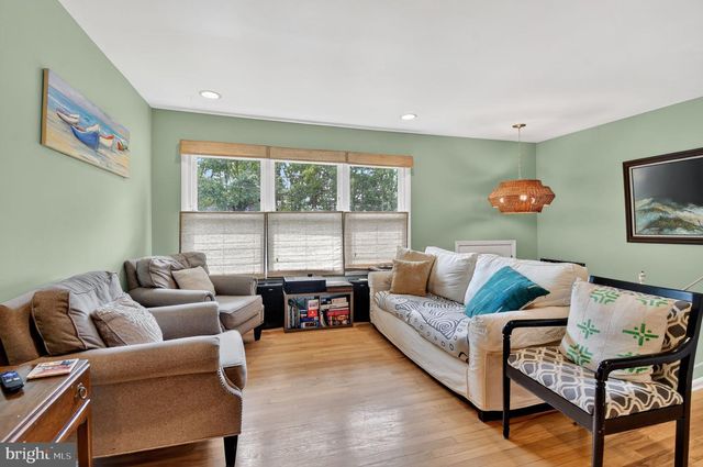 1252 CREEK DR, Annapolis, MD 21403