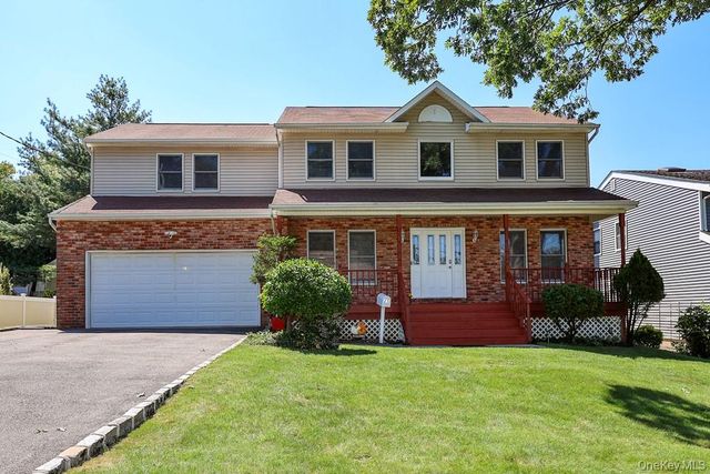 23 Garden Drive, Albertson, NY 11507