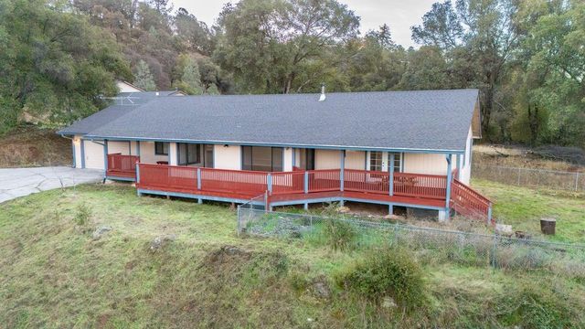 19617 Victoria Dr, Grass Valley, CA 95949