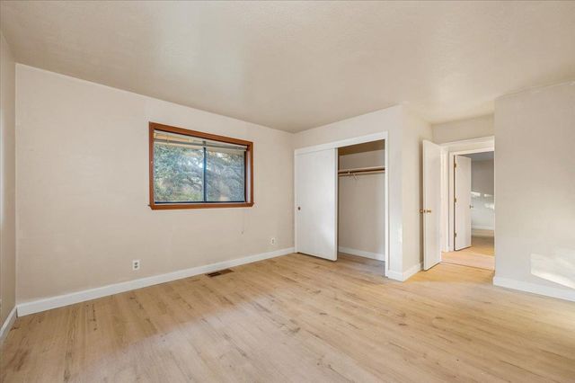 19617 Victoria Dr, Grass Valley, CA 95949