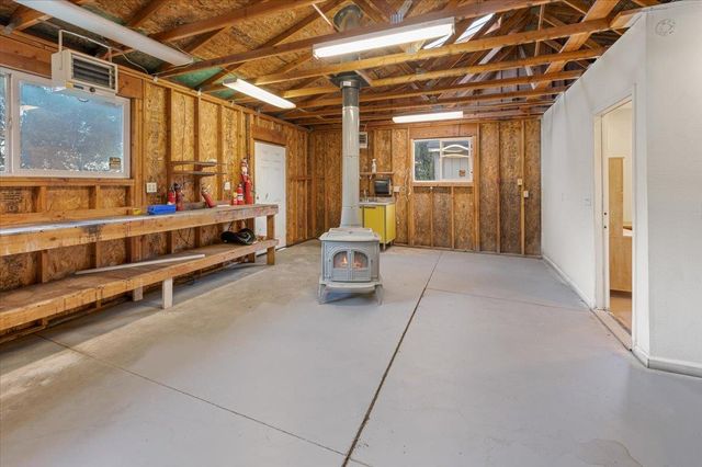 19617 Victoria Dr, Grass Valley, CA 95949