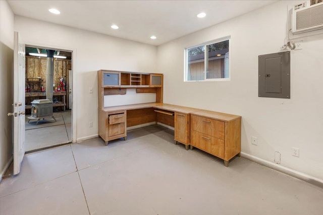 19617 Victoria Dr, Grass Valley, CA 95949