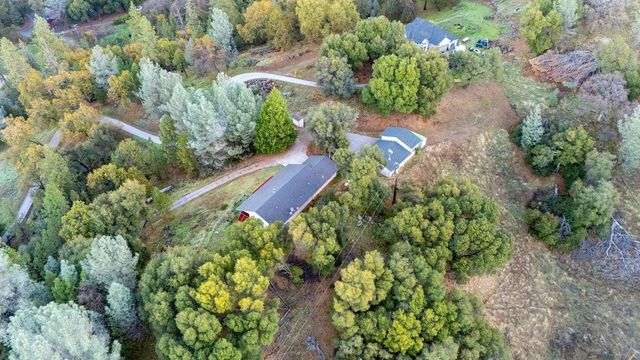 19617 Victoria Dr, Grass Valley, CA 95949