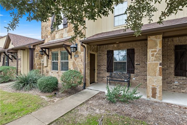 413 Momma Bear Drive, College Station, TX 77845