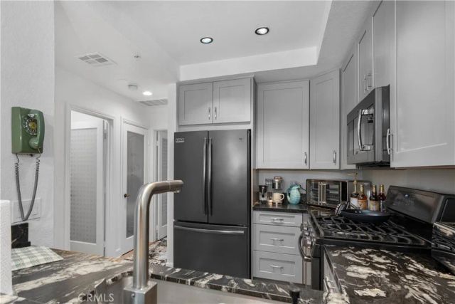 2601 S Broadmoor, Palm Springs, CA 92264
