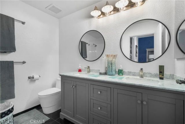 2601 S Broadmoor, Palm Springs, CA 92264