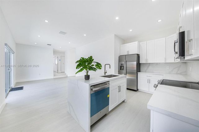 17201 NW 42nd Ave, Miami Gardens, FL 33055