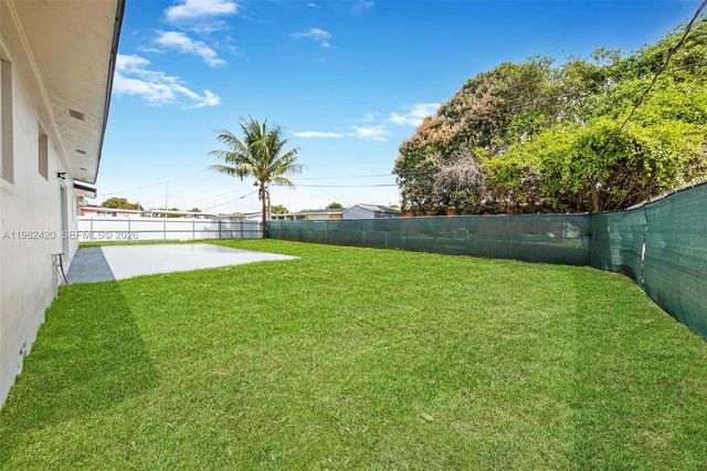 17201 NW 42nd Ave, Miami Gardens, FL 33055