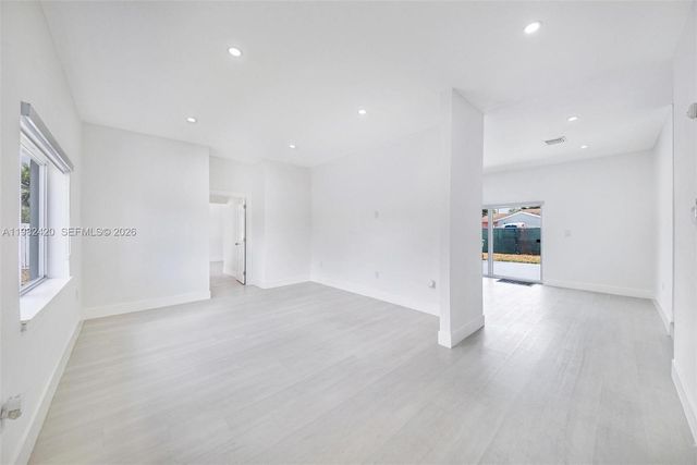 17201 NW 42nd Ave, Miami Gardens, FL 33055