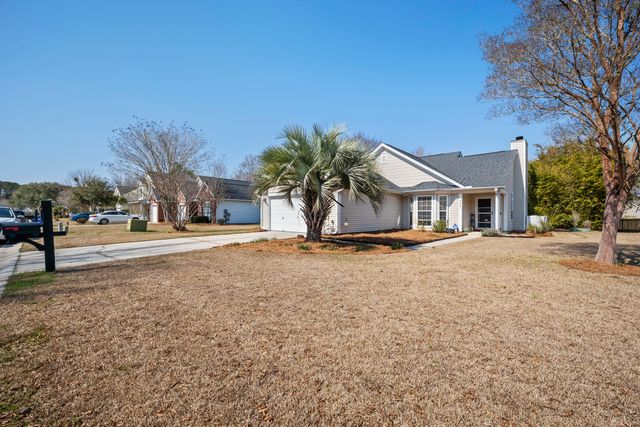 2701 Palmetto Hall Boulevard, Mount Pleasant, SC 29466