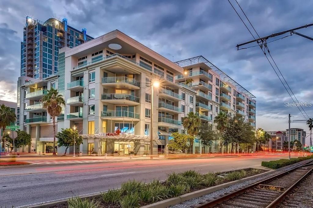 912 CHANNELSIDE DRIVE 2803, Tampa, FL 33602