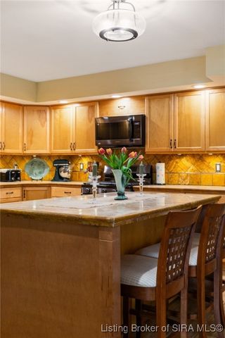 33 Abby Chase Drive, Jeffersonville, IN 47130