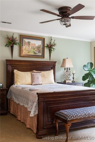 33 Abby Chase Drive, Jeffersonville, IN 47130