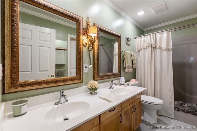 33 Abby Chase Drive, Jeffersonville, IN 47130