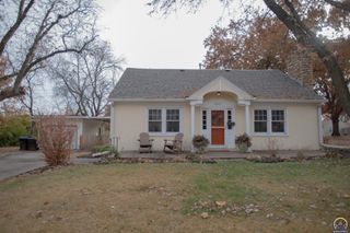 2323 SW 20th ST, Topeka, KS 66604