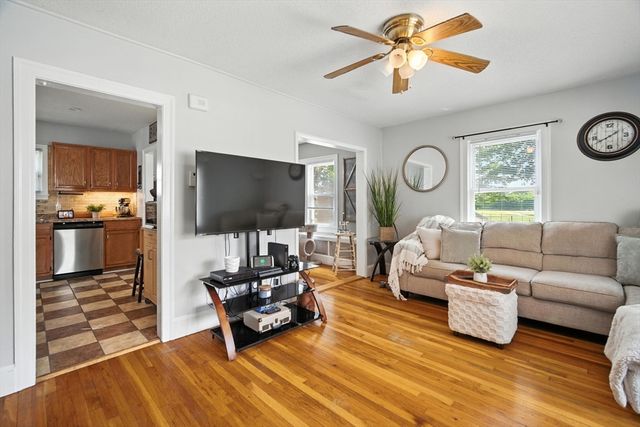 91 Braddock Street, Springfield, MA 01109