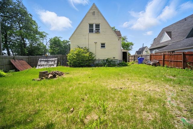 91 Braddock Street, Springfield, MA 01109