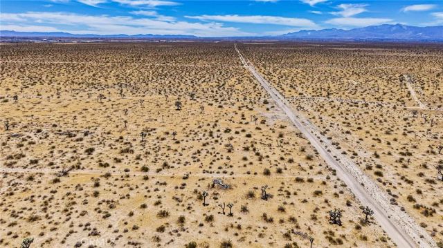 18823 Richardson, Adelanto, CA 92301
