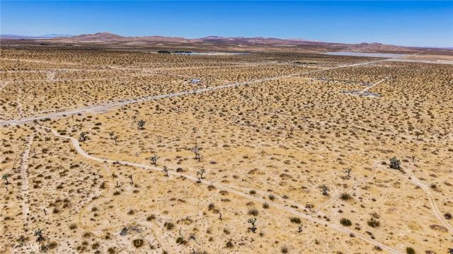 18823 Richardson, Adelanto, CA 92301