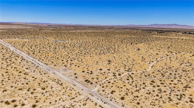18823 Richardson, Adelanto, CA 92301