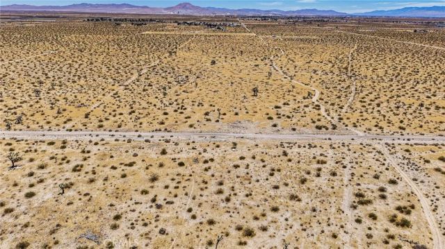 18823 Richardson, Adelanto, CA 92301