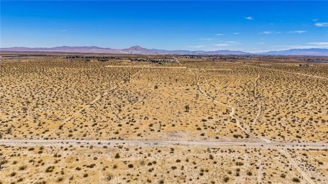 18823 Richardson, Adelanto, CA 92301