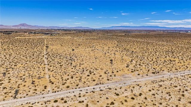 18823 Richardson, Adelanto, CA 92301