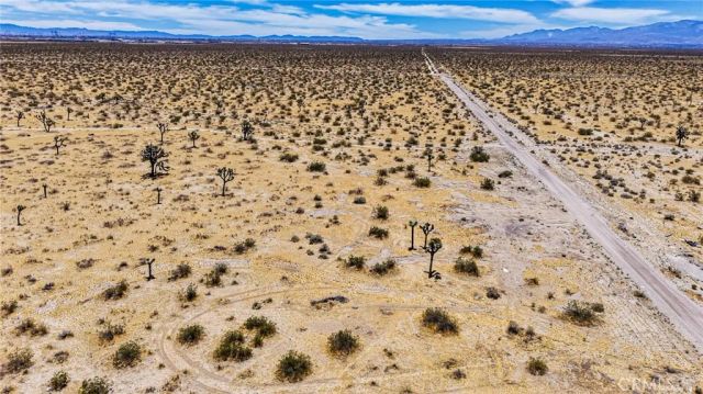 18823 Richardson, Adelanto, CA 92301