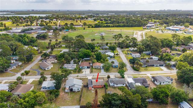 916 FLAGLER AVENUE, Edgewater, FL 32132
