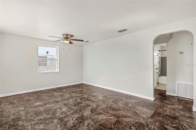916 FLAGLER AVENUE, Edgewater, FL 32132