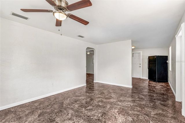 916 FLAGLER AVENUE, Edgewater, FL 32132