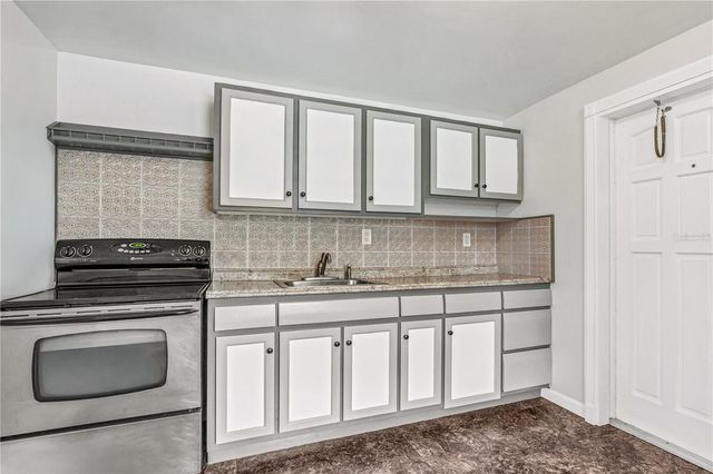 916 FLAGLER AVENUE, Edgewater, FL 32132