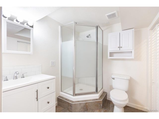 1724 W 102nd Ave, Thornton, CO 80260