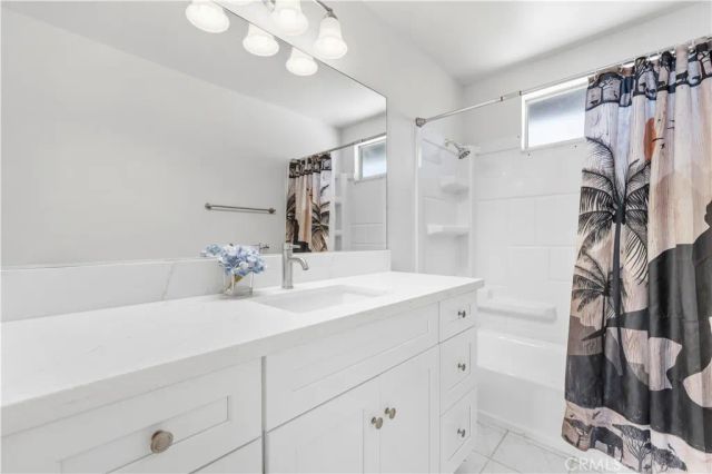 28020 Newbird Drive, Saugus, CA 91350