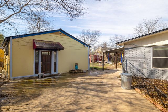 205 E Lola DR, Austin, TX 78753