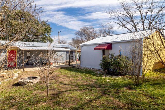 205 E Lola DR, Austin, TX 78753