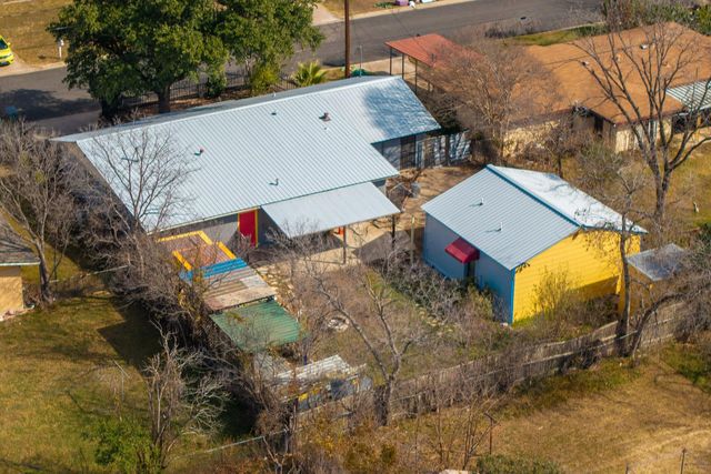 205 E Lola DR, Austin, TX 78753